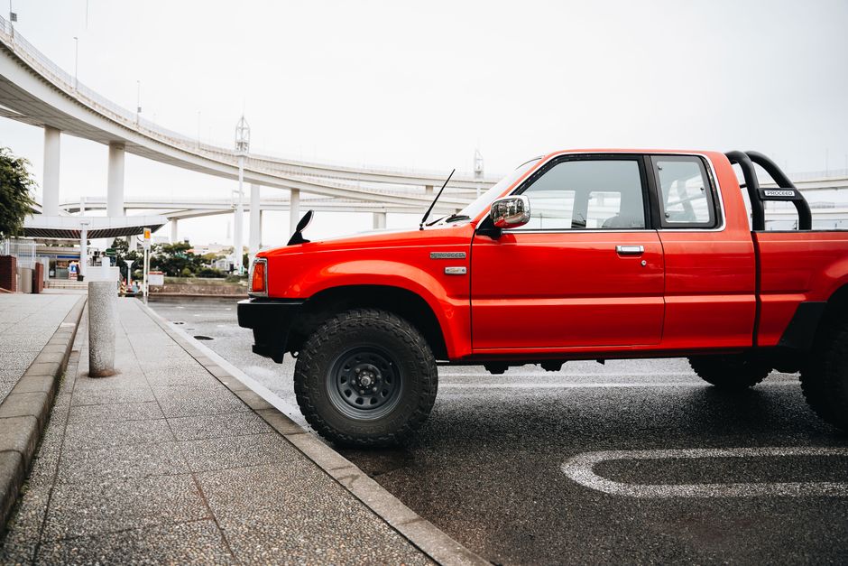 Slate Auto pickup truck - pickup truck red