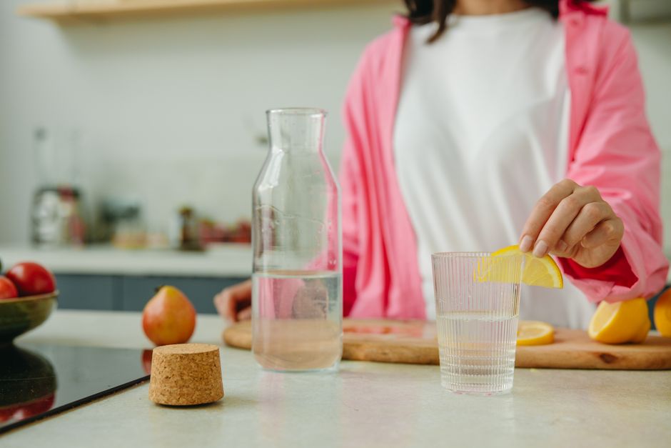 healthy habits - morning routine healthy habits water