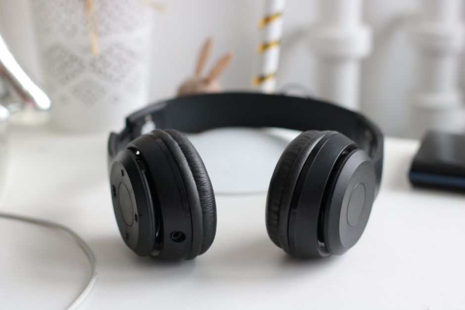best noise cancelling headphones under 100 - best noise cancelling headphones under 100