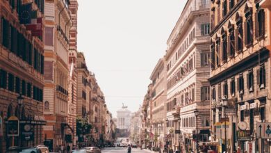 European heatwave death toll - European city heatwave summer street