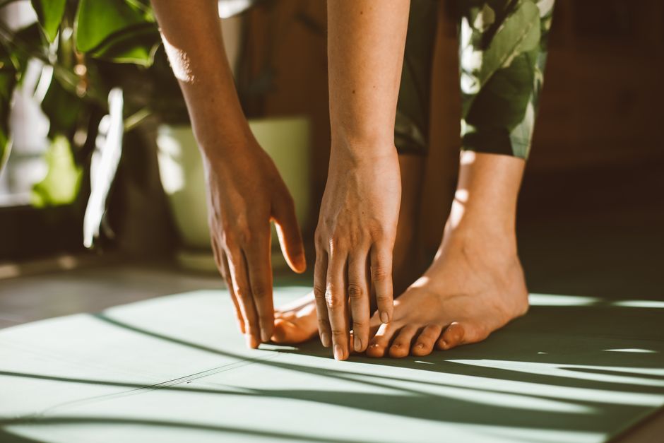 morning routine vs evening routine - morning routine sunlight stretching