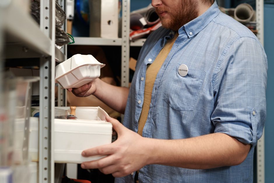 operating costs - restaurant kitchen manager organizing inventory